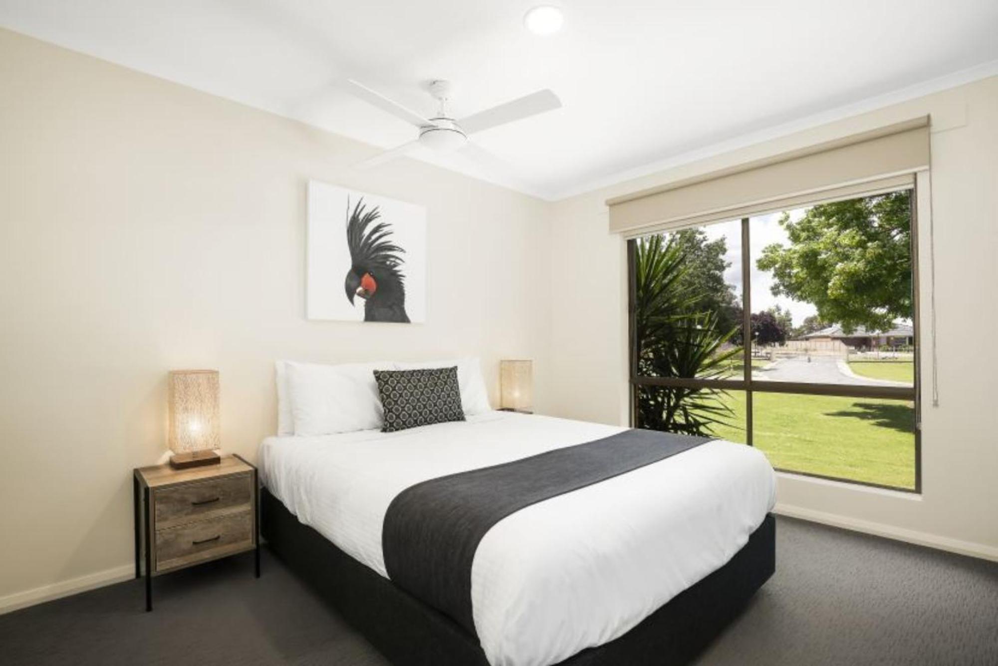 Lakeside Country Club Numurkah Esterno foto